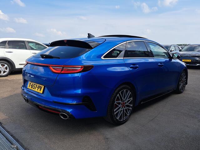 KIA PRO CEE D ProCeed 1.6 T-GDi GT Full option, Schuif/kanteldak, JBL, Seat memory, Elek. Achterklep, Stoel- & Stuurwielverwarming, Voorruitverwarming, JBL, DIGI Dashboard, Parkeersensoren voor + achter