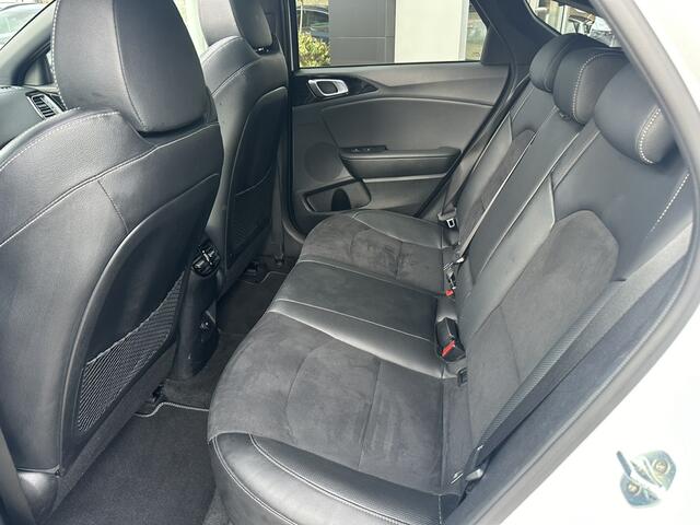 KIA PRO CEE D ProCeed 1.5 T-GDi GT-PlusLine PANO DAK // 18inch // NIEUWSTAAT info Roel 0492-588951