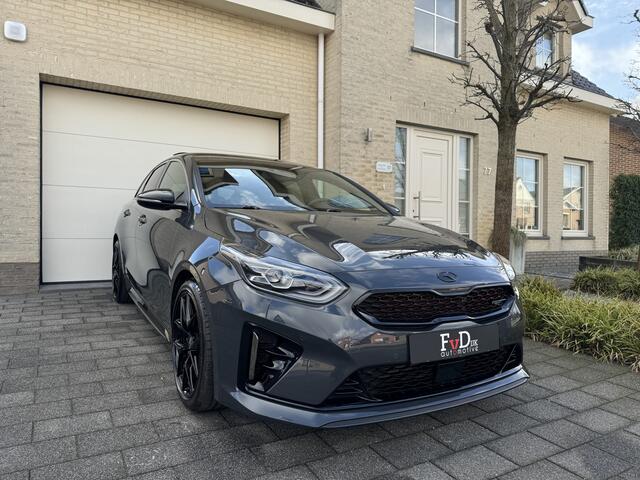 KIA PRO CEE D ProCeed 1.6 T-GDI 204pk GT Aut Panoramadak SportLeder Keyless ACC JBL Led Carplay Camera 18" Pdc DealerOnderhouden