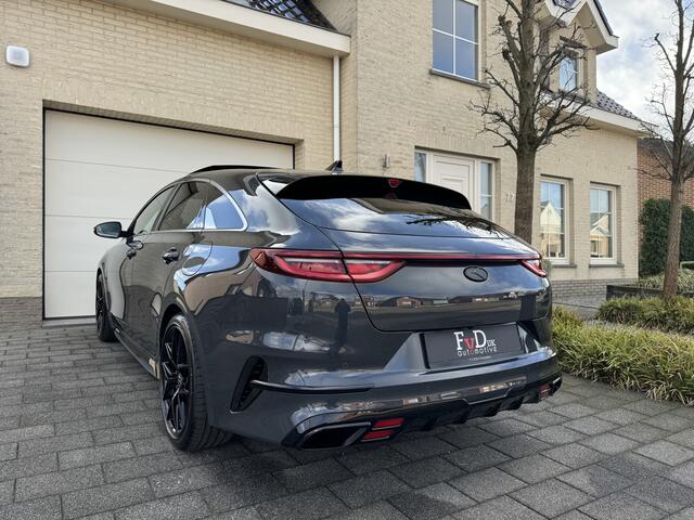 KIA PRO CEE D ProCeed 1.6 T-GDI 204pk GT Aut Panoramadak SportLeder Keyless ACC JBL Led Carplay Camera 18" Pdc DealerOnderhouden