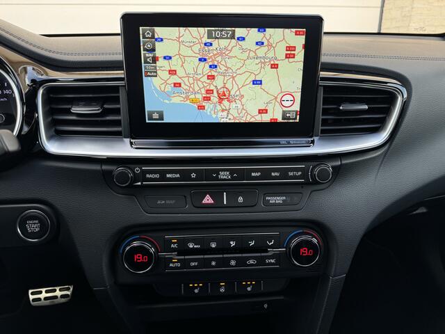 KIA PRO CEE D ProCeed 1.6 T-GDI 204pk GT Aut Panoramadak SportLeder Keyless ACC JBL Led Carplay Camera 18" Pdc DealerOnderhouden