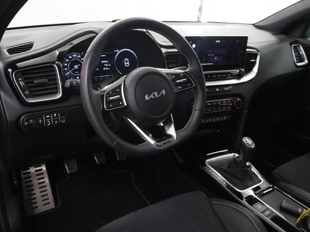 KIA PRO CEE D ProCeed 1.0 T-GDi GT-Line | Trekhaak | Panoramadak | Stoel/Stuurwielverwarming | Navigatie | Parkeercamera | Climate control |