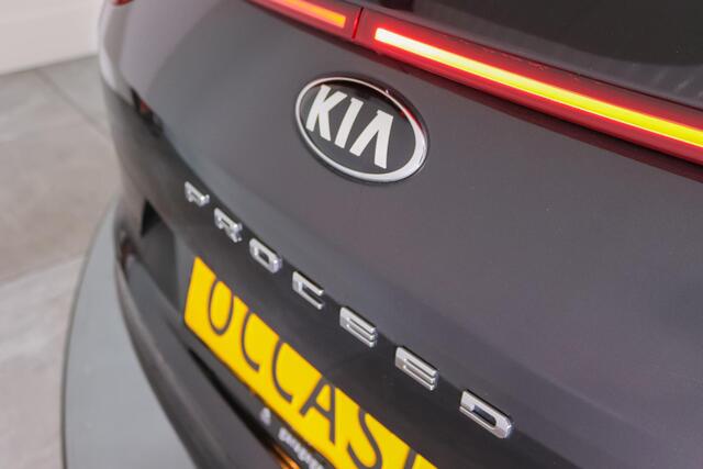 KIA PRO CEE D ProCeed 1.4 T-GDI GT-PlusLine, Navigatie, Apple CarPlay, Achteruitrijcamera, Parkeersensoren, Climate Control, Automaat