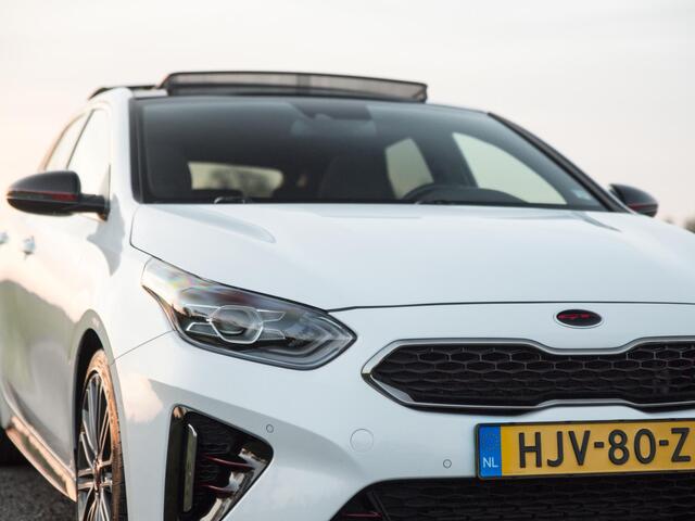 KIA PRO CEE D ProCeed 1.6 T-GDI GT Pano Virtual Keyless JBL