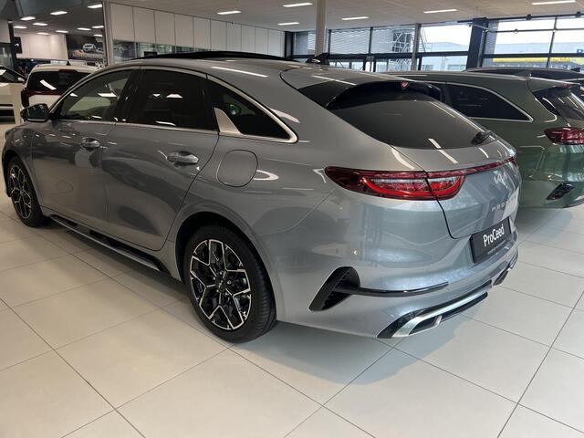KIA PRO CEE D proceed 1.5 T-GDi GT-Line Prijs is incl. 2.500,= inruilpremie ! Uitvoorraad leverbaar.