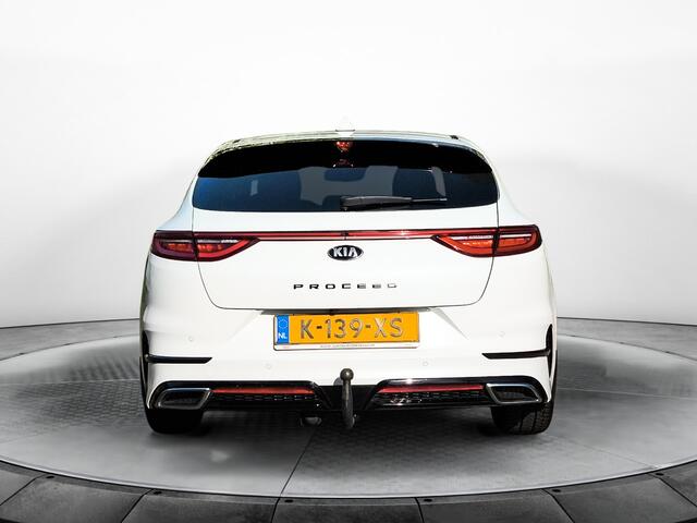 KIA PRO CEE D ProCeed 1.5 T-GDI GT-PlusLine (160 PK) 1e-Eig. & Dealer-Onderh. BOVAG-Garantie. NL-Auto. Trekhaak, Half-Leer, Navigatie/Apple-Carplay/Android-Auto, Adaptive-Cruisecontrol, Keyless-Entry/Start, Elek.-Achterklep, Achteruitrijcamera, Stoelverwarming-V+A, Pre