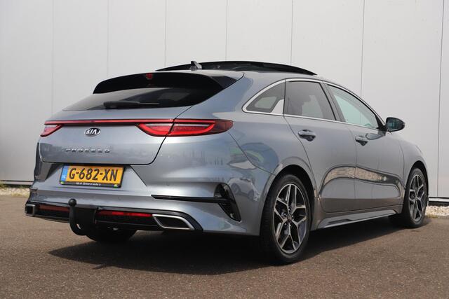 KIA PRO CEE D ProCeed 1.4 T-GDI GT-Line 140PK Trekhaak Panoramadak Keyless Navigatie Carplay Achteruitrijcamera Clima Stuur & Stoelverwarming