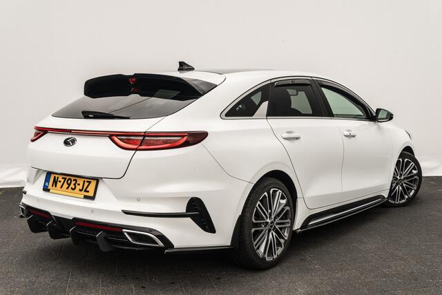 KIA PRO CEE D ProCeed 1.5 T-GDI 160 Pk Automaat GT-PlusLine | Panoramadak | Adapt. Cruise | 18 inch LMV | Body Kit | Sportstoelen