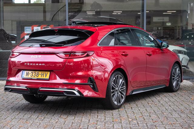 KIA PRO CEE D ProCeed 1.5 T-GDi GT-PlusLine Automaat - 1e Eig | Trekhaak | Alcantara / leder int. | Pano.dak | All season