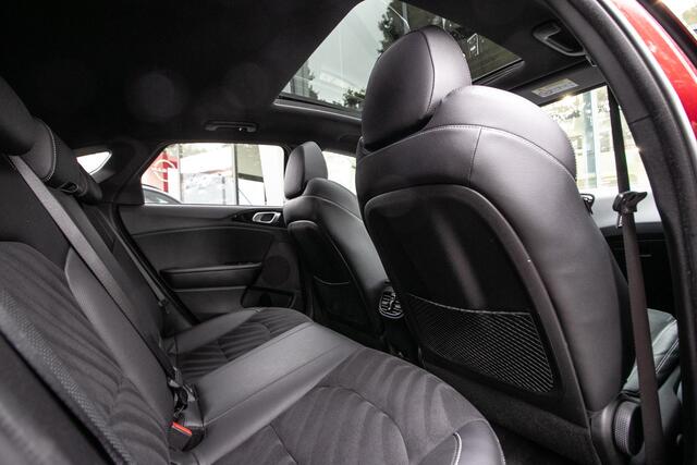 KIA PRO CEE D ProCeed 1.5 T-GDi GT-PlusLine Automaat - 1e Eig | Trekhaak | Alcantara / leder int. | Pano.dak | All season