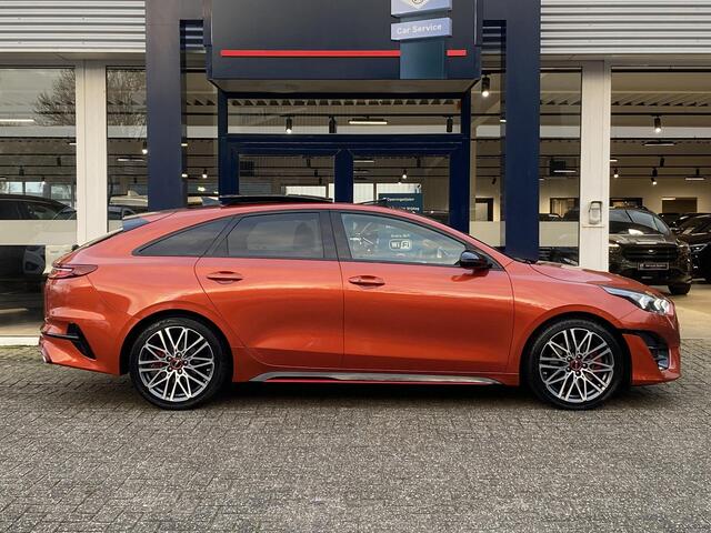 KIA PRO CEE D ProCeed 1.6 T-GDi GT / Automaat / NL-Auto / 204 PK / Dealer-Onderhouden / 1e-Eigenaar / Open-Panodak / Adaptieve Cruise-Control Stop&Go met Stuurhulp / Climate-Control / JBL Premium-Audio / Elektr.-Stoelen met Geheugen / Stuur-/Stoelverwarming V+A / Keyle