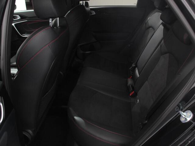 KIA PRO CEE D ProCeed 1.6 T-GDi 204pk Automaat GT | Navigatie | Apple Carplay/Android Auto | Parkeersensoren | Camera | Adaptive Cruise Control | Stoel- en stuurverwarming | Elektrische achterklep | Keyless Entry/Start | Ledverlichting | Virtual Cockpit