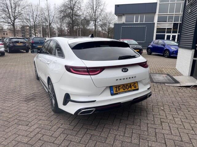 KIA PRO CEE D ProCeed 1.4T GDI DTC7 140PK GT-PlusLine Automaat - Navigatie - Pano