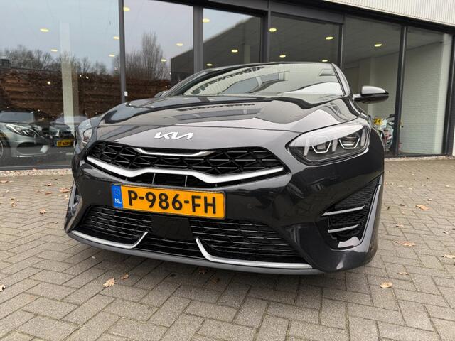 KIA PRO CEE D 1.5T 160pk GT-Plusline,FULL OPTIONS!,Schuifdak,LED,Digi Dash,Keyless,Lane ass.,Adapt Cruise,Carplay,Trekhk