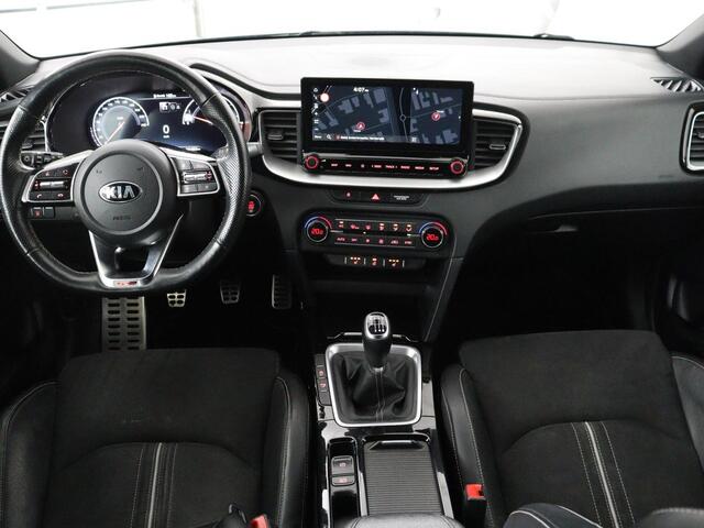 KIA PRO CEE D ProCeed 1.5 T-GDI GT-Line | Panoramadak | Stoelverwarming | Trekhaak | Leder/Alcantara | Carplay | Stuurverwarming | Camera | Navigatie | Keyless | Full LED | Parkeerhulp | Cruise control