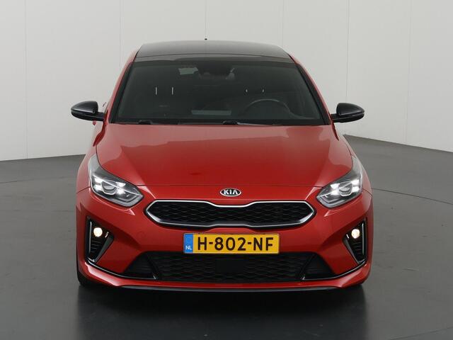 KIA PRO CEE D ProCeed 1.4 T-GDI GT-PlusLine | Panormadak | LED | Sportstoelen ele.verstelbaar | JBL Audio | Ele.kofferdeksel | Navigatie | Apple CarPlay/Android Auto | Stoelverwarming | Adaptieve Cruise Control | Camera | DAB | Stuurverwarming | Rijhulpsysteem |
