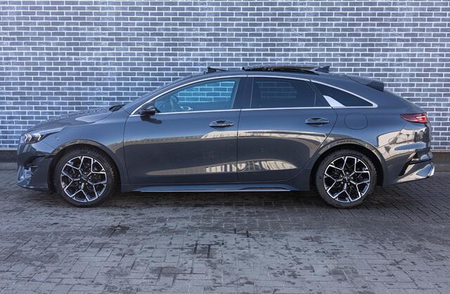 KIA PRO CEE D ProCeed 1.5 T-GDi GT-Line | Trekhaak | Panoramadak | Lederen Bekleding | Stoelverwarming | Achteruitrijcamera | Parkeersensoren | Cruise Control Adaptief | Keyless Entry | Elektrische Achterklep | Navigatie | Apple Carplay | Android Auto