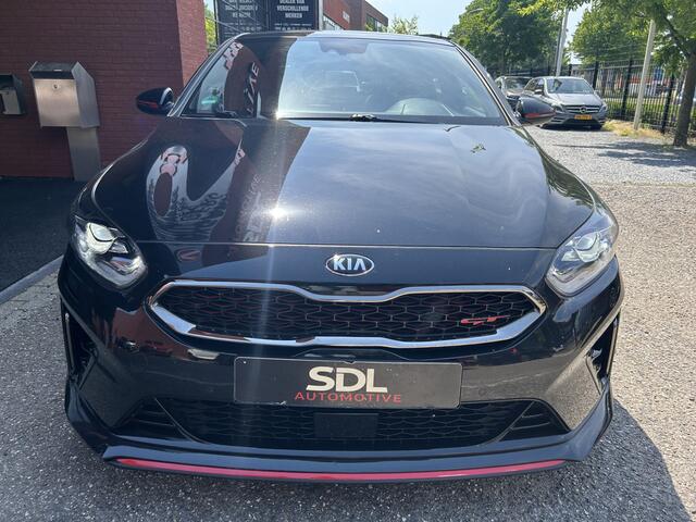 KIA PRO CEE D ProCeed 1.6 T-GDI GT // FULL LED // SCHUIFKANTELDAK // JBL AUDIO // VIRTUAL COCKPIT // ADAPTIVE CRUISE // MEMORY SEAT // WINTERPACK // VOL IN OPTIES!!