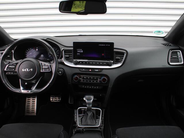 KIA PRO CEE D ProCeed 1.5 T-GDi GT-Line | Trekhaak | Schuifdak | Stuur-/stoelverwarming | Camera | Dodehoek detectie | Telefoonlader | Cruise adapt. | 17" LM | LED |