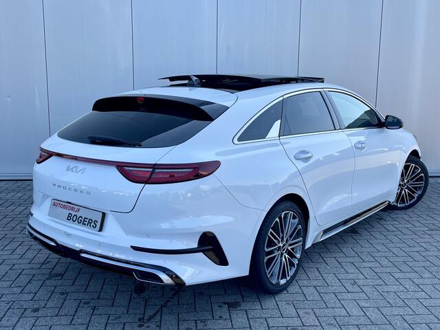 KIA PRO CEE D ProCeed 1.5 T-GDi GT-PlusLine Automaat Navigatie, Climate Control, Schuirdak, JBL, LED, 18"Lm, Adaptive Cruisecontrol, Stoel/Stuurvewarming