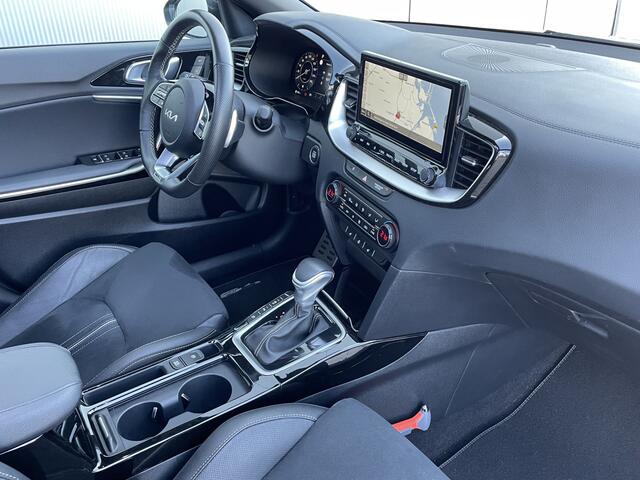 KIA PRO CEE D ProCeed 1.5 T-GDi GT-PlusLine Automaat Navigatie, Climate Control, Schuirdak, JBL, LED, 18"Lm, Adaptive Cruisecontrol, Stoel/Stuurvewarming