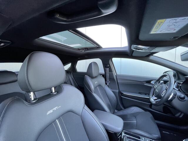 KIA PRO CEE D ProCeed 1.5 T-GDi GT-PlusLine Automaat Navigatie, Climate Control, Schuirdak, JBL, LED, 18"Lm, Adaptive Cruisecontrol, Stoel/Stuurvewarming
