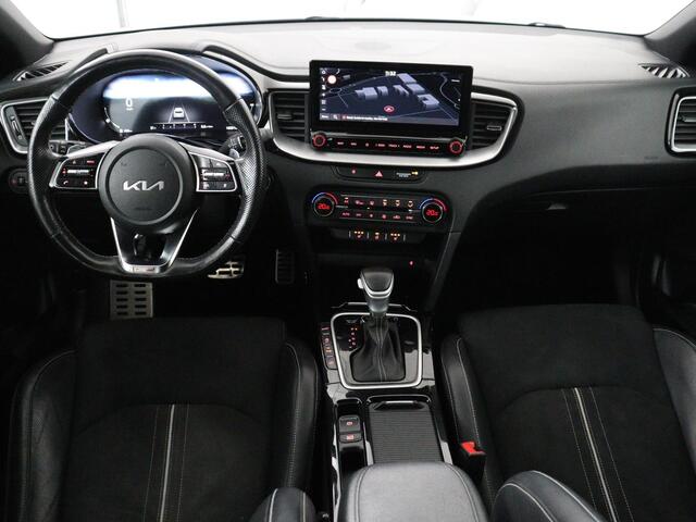 KIA PRO CEE D ProCeed 1.5 T-GDI GT-Line | Panoramadak | Trekhaak | Half Leder | Stuur/stoelverwarming | Virtual dashboard | Adaptive cruise | Camera | Carplay | Dodehoek detectie |