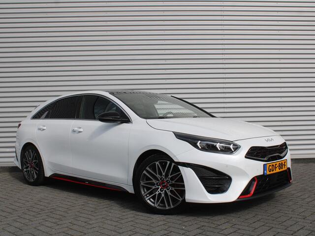 KIA PRO CEE D ProCeed 1.6 T-GDI GT | 204PK! | Stuur-/stoelverwarming | Schuifdak | Camera | Stoelgeheugen | LED | Dodehoek detectie | Zeer nette auto | 1e eigenaar |
