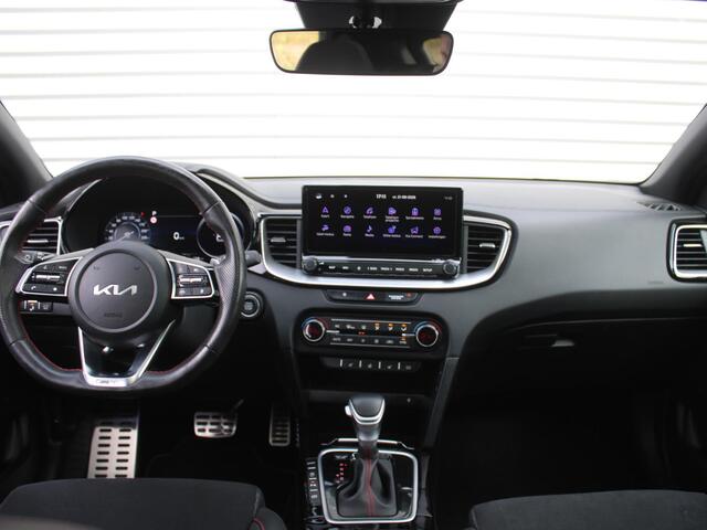 KIA PRO CEE D ProCeed 1.6 T-GDI GT | 204PK! | Stuur-/stoelverwarming | Schuifdak | Camera | Stoelgeheugen | LED | Dodehoek detectie | Zeer nette auto | 1e eigenaar |