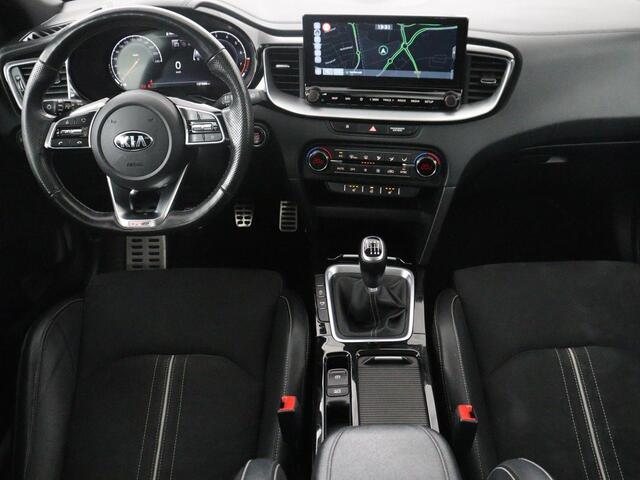 KIA PRO CEE D ProCeed 1.0 T-GDI GT-Line | Panoramadak | Leder/alcantara | Cruise control | Stuur/stoelverwarming | Climate control | Carplay | Camera | Park assist | Trekhaak