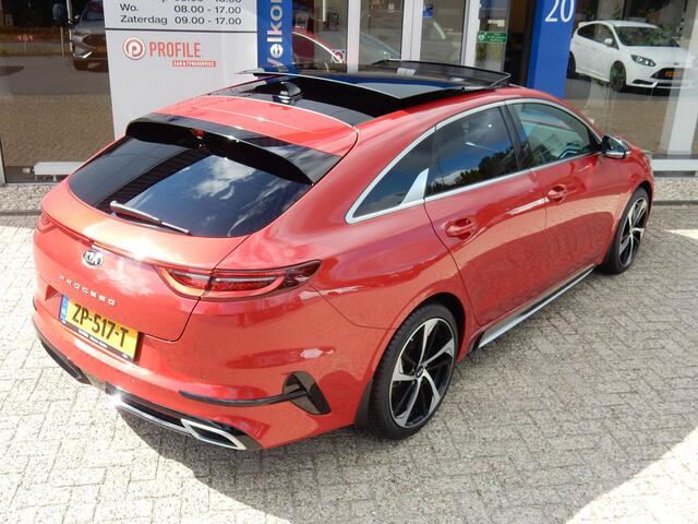 KIA PRO CEE D ProCeed 1.4 T-GDI 140 pk GT-Line | Trekhaak | Pano | Camera | Half leer | Adapt. cruise | Stoelvew. | Stuurverw.