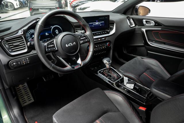 KIA PRO CEE D ProCeed 1.6 T-GDi GT 204pk Leer Camera Memory seats Navi PDC ACC Stuur- & stoelverwarming (voor & achter) Elektr. bedienbare achterklep Climate C. Cruise C. Keyless Entry & Go LM velgen Comfort-pakket BTW auto!