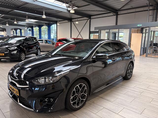 KIA PRO CEE D ProCeed 1.5 T-GDi 160 pk GT-Line | Camera | Stoel- en stuurverw. | Adapt. cruise | Half leer | 17" | 4 Seiz. banden
