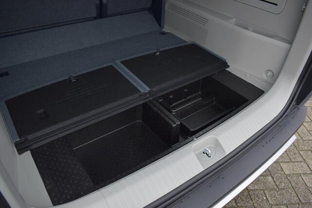 KIA PV5 L2H1 Elite Executive 71.2 kWh | Apple Carplay & Android Auto | Stoelverwarming+ventilatie+Stuurverwarming | 360 graden camera | Tot 10 jaar garantie!