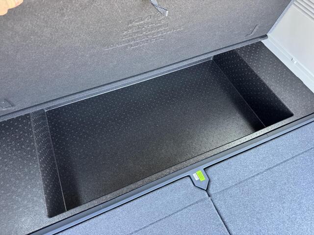 KIA PV5 Passenger Elite Executive 71.2 kWh , Direct Leverbaar!, Inclusief 3000 euro Inruilpremie!, Complete Uitvoering!, Voorraadkorting!