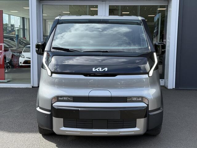 KIA PV5 L2H1 Plus 71.2 kWh Direct leverbaar | Twee Zijschuifdeuren | Navigatie | Cruise control | Stoel en stuurverwarming | Vierseizoenenbanden | Achteruitrijcamera