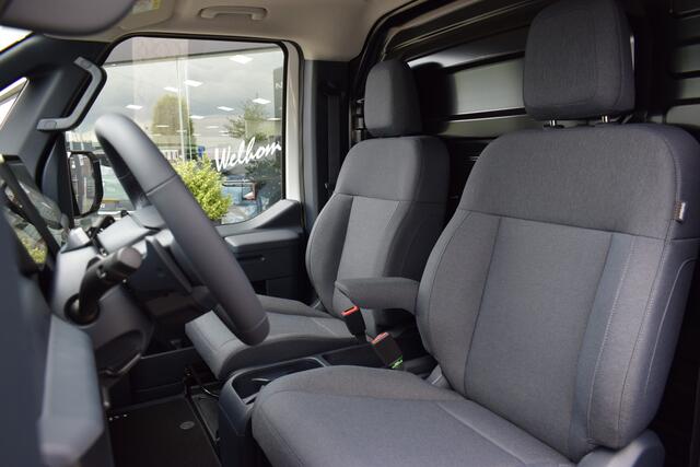 KIA PV5 L2H1 Plus 71.2 kWh | Direct uit voorraad leverbaar! | Stoel/Stuurverwarming | ECC-Airco | Camera | Navigatie | Tot 10 Jr. Garantie |