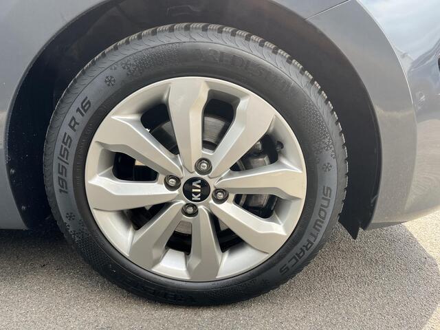 KIA RIO 1.0 T-GDi MHEV DynamicPlusLine Trekhaak, 1e eign. Nieuw geleverd, Climate control, Privacy glass, Navigatie, Achteruitrijcamera, Cruise control