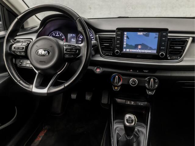 KIA RIO 1.0 TGDI Dynamic Sport (APPLE CARPLAY, NAVIGATIE, CAMERA, GETINT GLAS, SPORTSTOELEN, PARKEERSENSOREN, KEYLESS, CRUISE, LED, NIEUWSTAAT)
