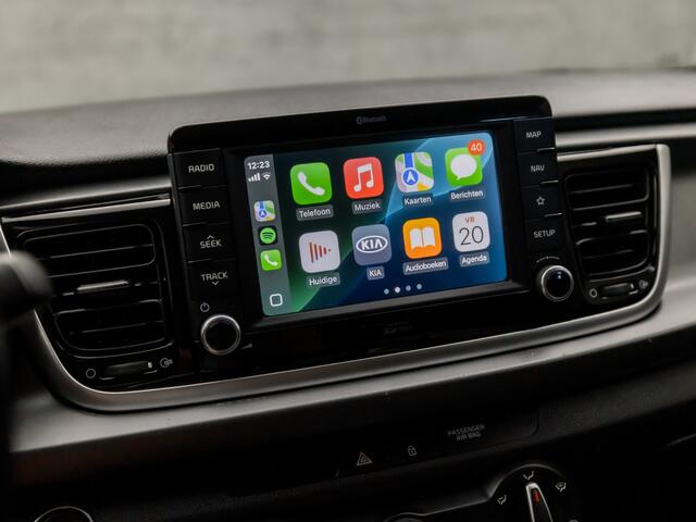 KIA RIO 1.0 TGDI Dynamic Sport (APPLE CARPLAY, NAVIGATIE, CAMERA, GETINT GLAS, SPORTSTOELEN, PARKEERSENSOREN, KEYLESS, CRUISE, LED, NIEUWSTAAT)