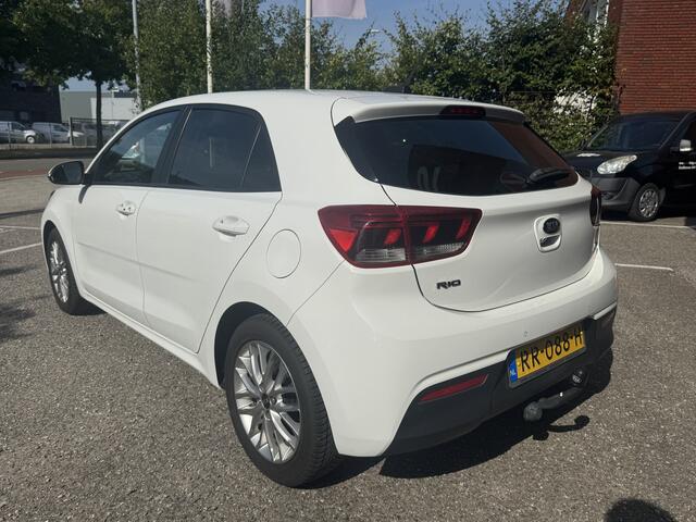 KIA RIO 1.0 TGDI DynamicLine // NAVI // CAMERA // TREKHAAK // CLIMA // CRUISE // APPLE CARPLAY / ANDROID AUTO //