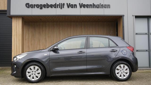 KIA RIO 1.0 TGDI 101pk 5Drs ComfortPlusLine Navigator Navi A-Camera App-Connect LED Airco Cruise Control *1e Eigenaar* 87170km!