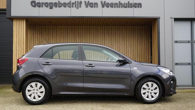 KIA RIO 1.0 TGDI 101pk 5Drs ComfortPlusLine Navigator Navi A-Camera App-Connect LED Airco Cruise Control *1e Eigenaar* 87170km!