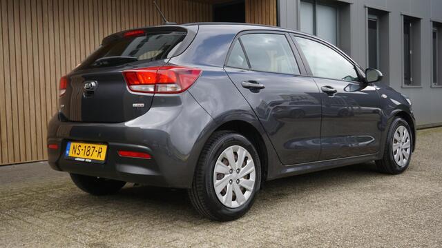 KIA RIO 1.0 TGDI 101pk 5Drs ComfortPlusLine Navigator Navi A-Camera App-Connect LED Airco Cruise Control *1e Eigenaar* 87170km!