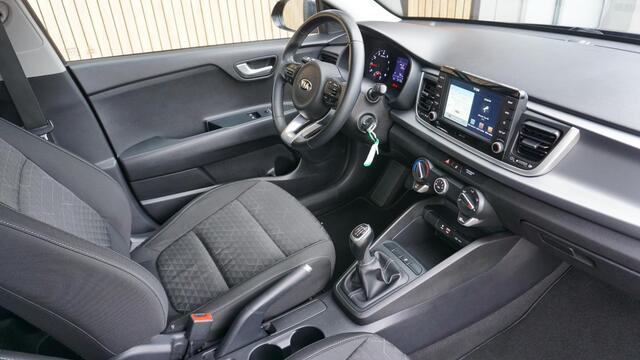 KIA RIO 1.0 TGDI 101pk 5Drs ComfortPlusLine Navigator Navi A-Camera App-Connect LED Airco Cruise Control *1e Eigenaar* 87170km!