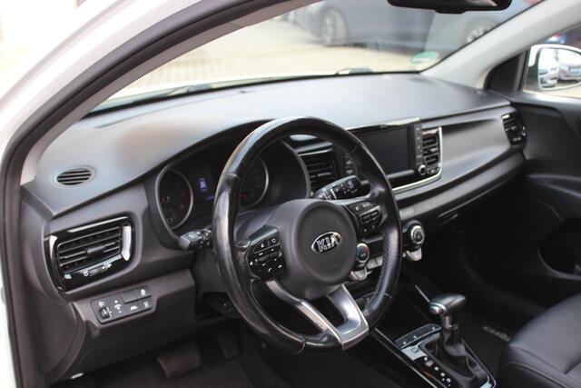 KIA RIO 1.4 DynamicLine Lederen bekleding, Navigatie, Camera, Carplay, Keyless, Nieuw model!