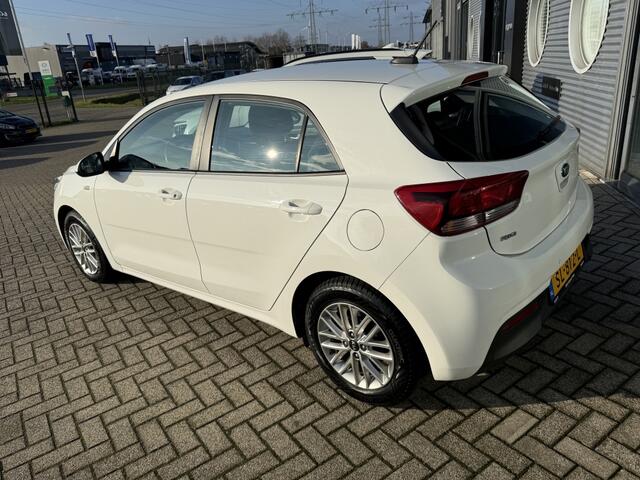 KIA RIO 1.0 TGDI Design Edition + Trekhaak * LAGE KM STAND *
