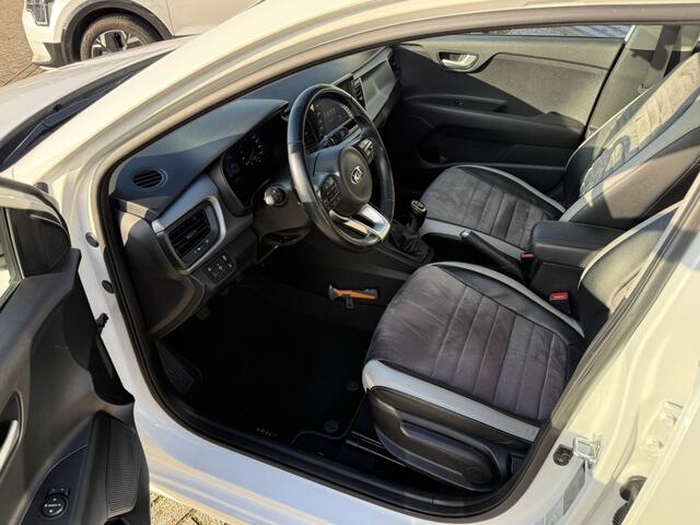 KIA RIO 1.0 TGDI Design Edition + Trekhaak * LAGE KM STAND *