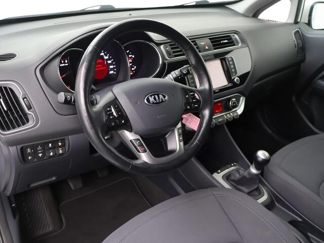 KIA RIO 1.2 CVVT ExecutiveLine Navigatiesysteem | 17"LM velgen | Stoel- en stuurverwarming | Climatronic |