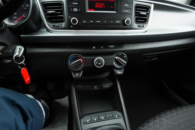 KIA RIO 1.2 Comfortline 1 jaar garantie